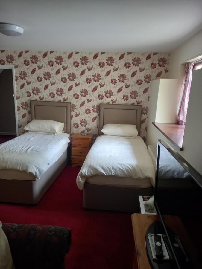 The Castle Inn Ebbw Vale Buitenkant foto