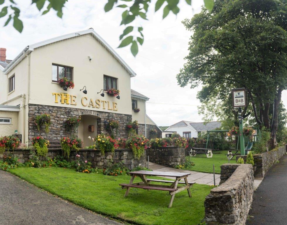 The Castle Inn Ebbw Vale Buitenkant foto