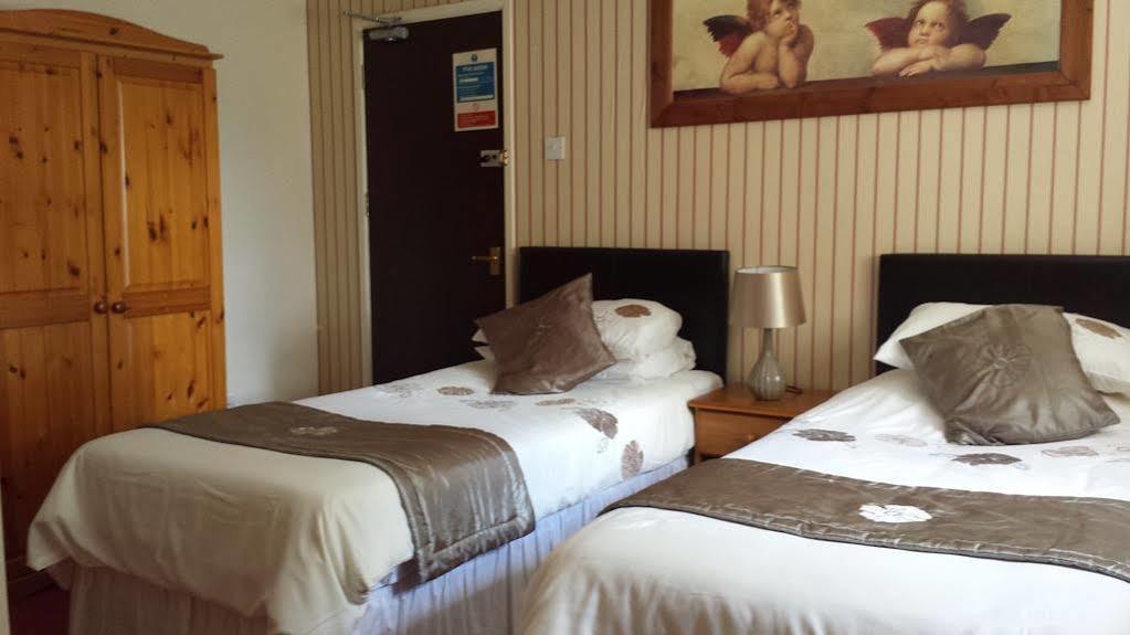 The Castle Inn Ebbw Vale Buitenkant foto