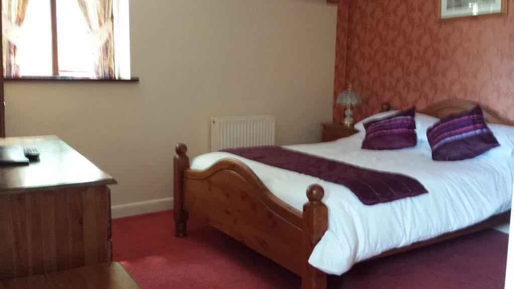 The Castle Inn Ebbw Vale Buitenkant foto
